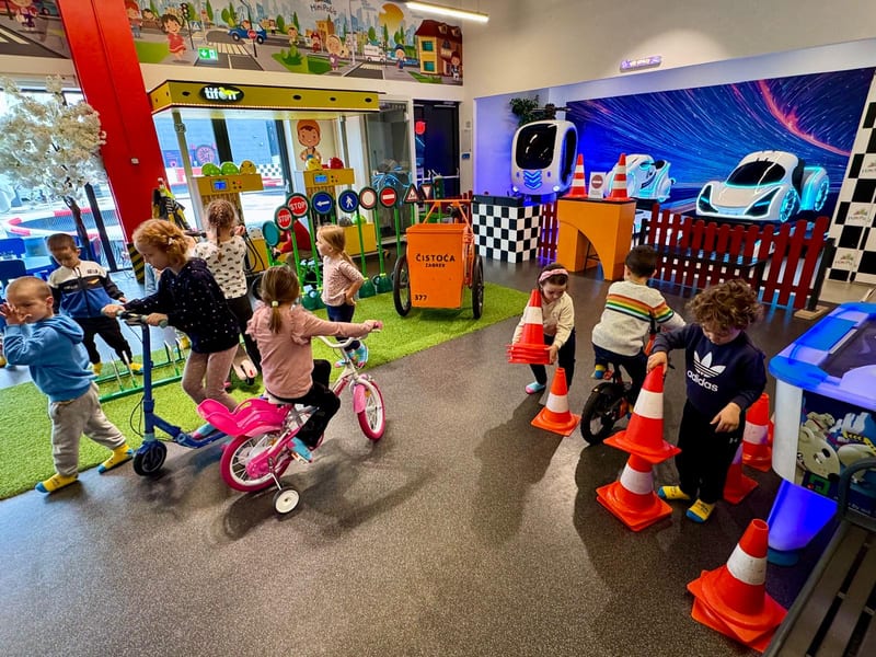 Excursion or visit outside the daycare